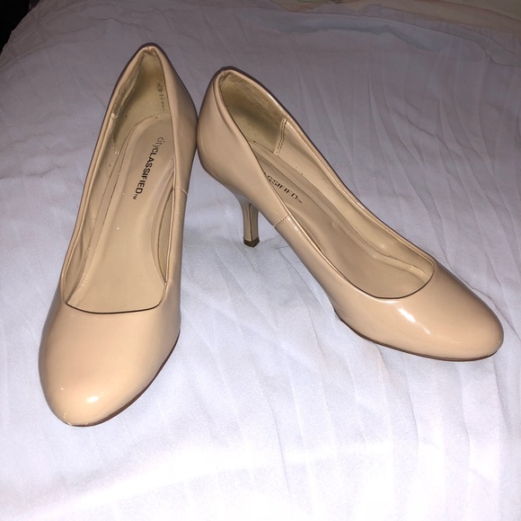 Heels - Picture 3 of 8